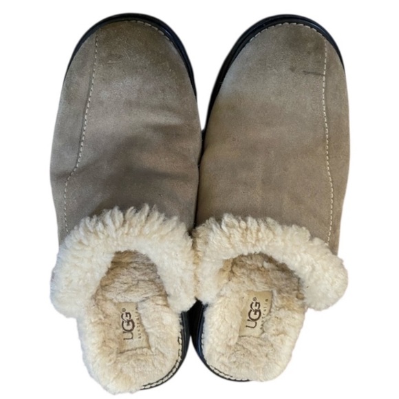 UGG Australia Women’s Suede Shearling Slip-On Slippers Size 8 Chestnut Tan Clogs - Picture 1 of 8